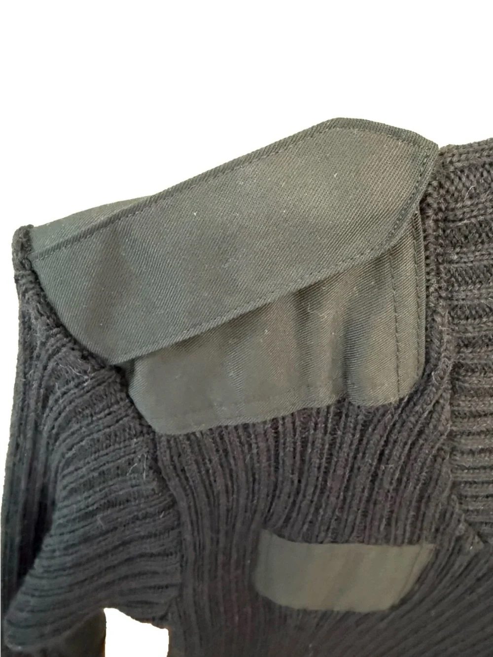 VTG Citadel Black Military V-Neck Sweater (Wooly Pully) Men’s Medium Epaulets